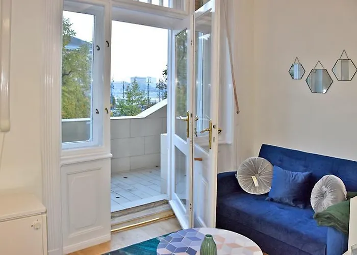 M&m Apartment-fővám Tér Apartamento *